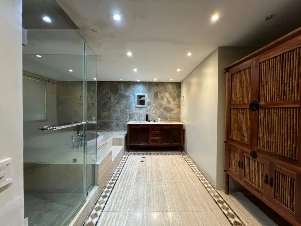 Se vende/alquila Casa 2.500m² 4h+2s/4b+2s/4p Oripoto - 9