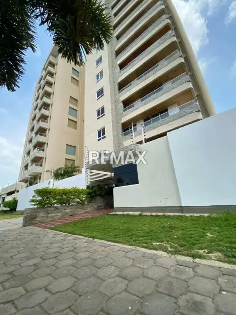 APARTAMENTO EN VENTA EN EDIFICIO JASPE ZONA NORTE EN MARACAIBO