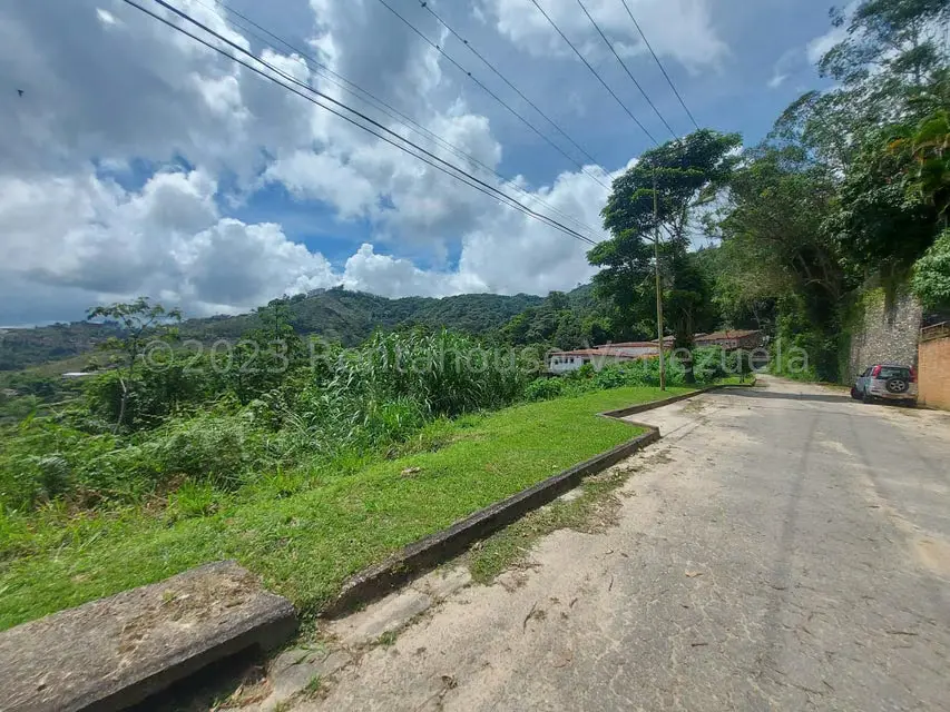 Terreno (Residencial) en Venta en Oripoto, Distrito Metropolitano - 8