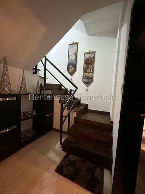 Apartamento (Penthouse) en Alquiler en Los Palos Grandes, Distrito Metropolitano - 14