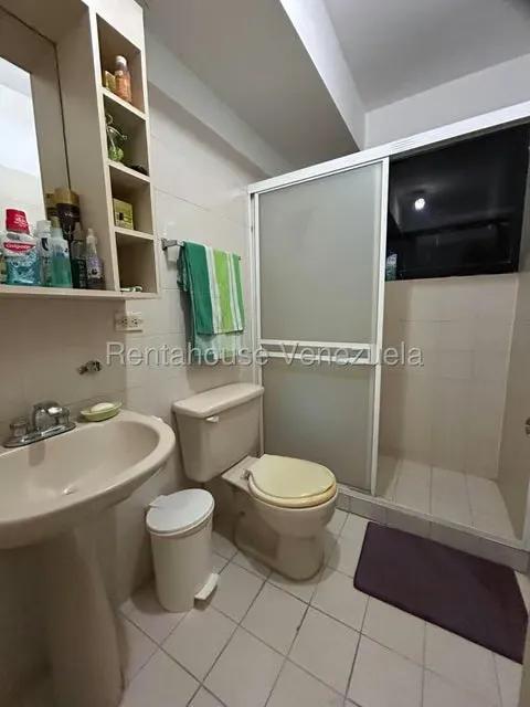Apartamento (Penthouse) en Alquiler en Los Palos Grandes, Distrito Metropolitano - 18