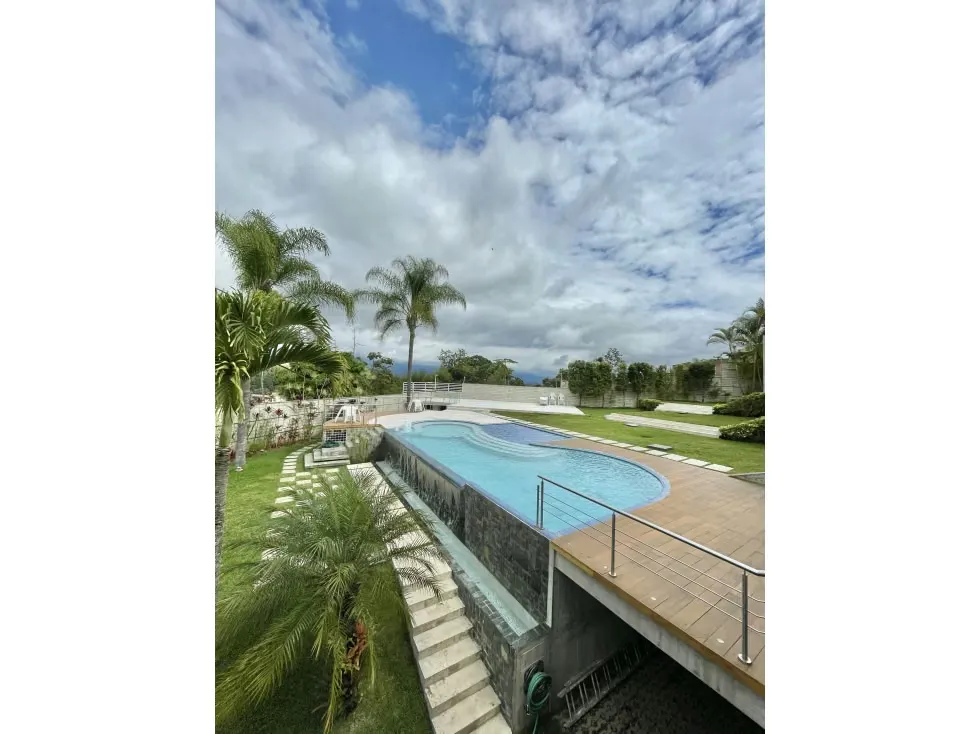 En venta casa de 2160m2 4h+2s/4.5b+s/15p La Lagunita - 14