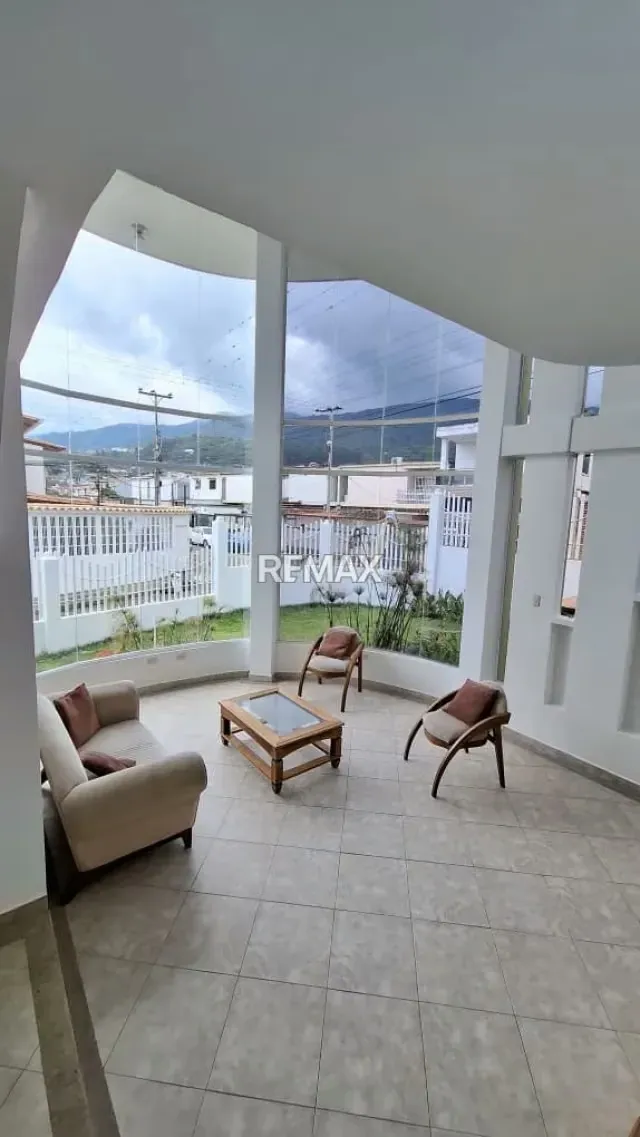 CASA EN ALQUILER EN URB BAJUMBAL - 20