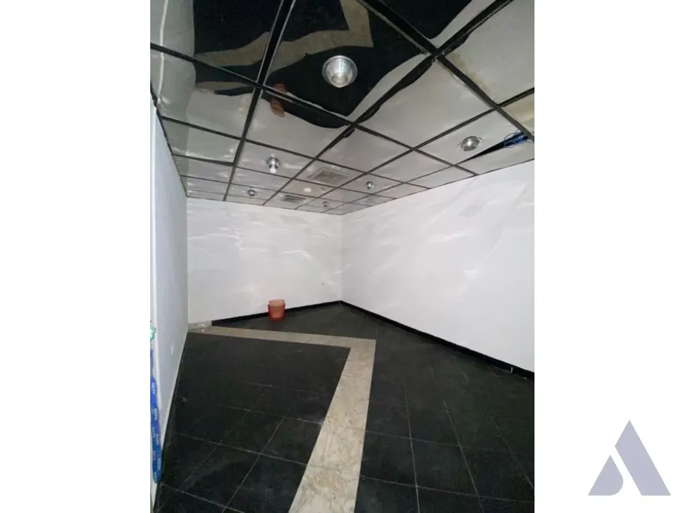 Se vende casa de uso comercial 324m2 El Rosal 9991 - 13