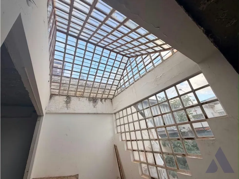 Se vende casa de uso comercial 324m2 El Rosal 9991 - 6
