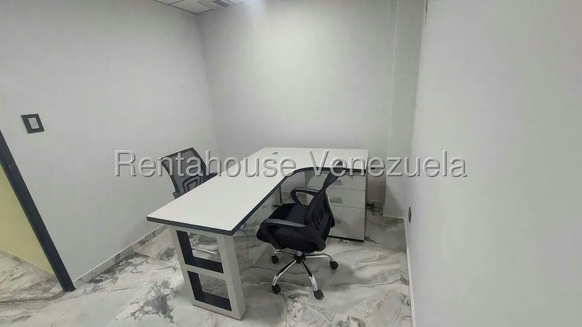 Oficina en Alquiler en Parroquia Santa Teresa, Distrito Metropolitano - 6