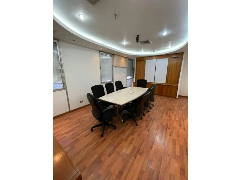Ofrezco en VENTA, Oficina de 276 m2 en El Rosal - 2