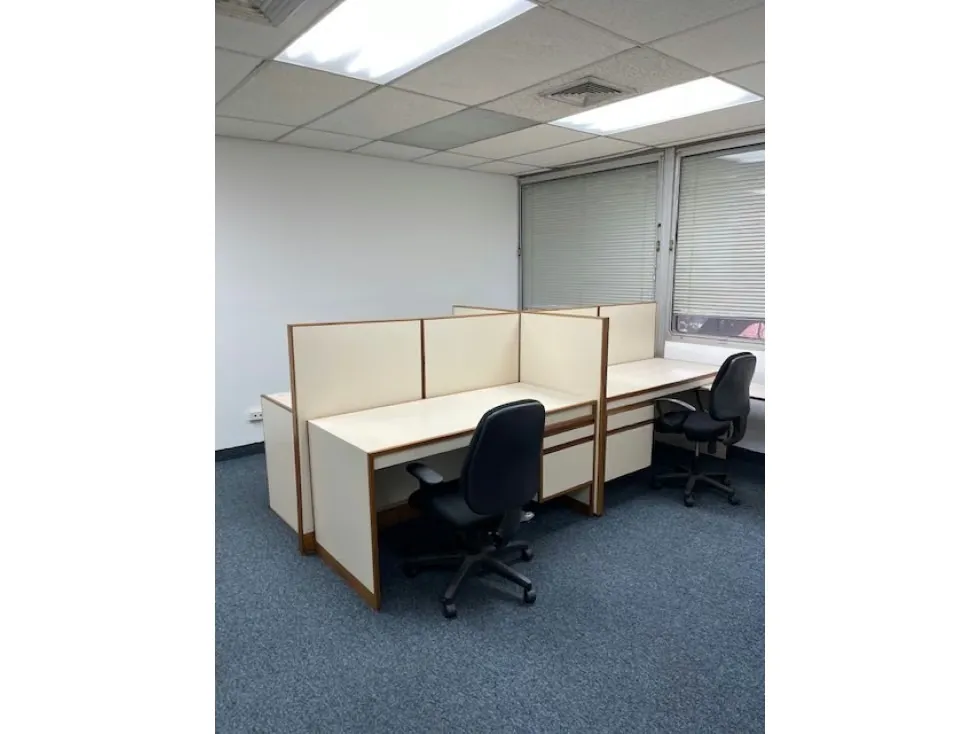 Ofrezco en VENTA, Oficina de 276 m2 en El Rosal - 3
