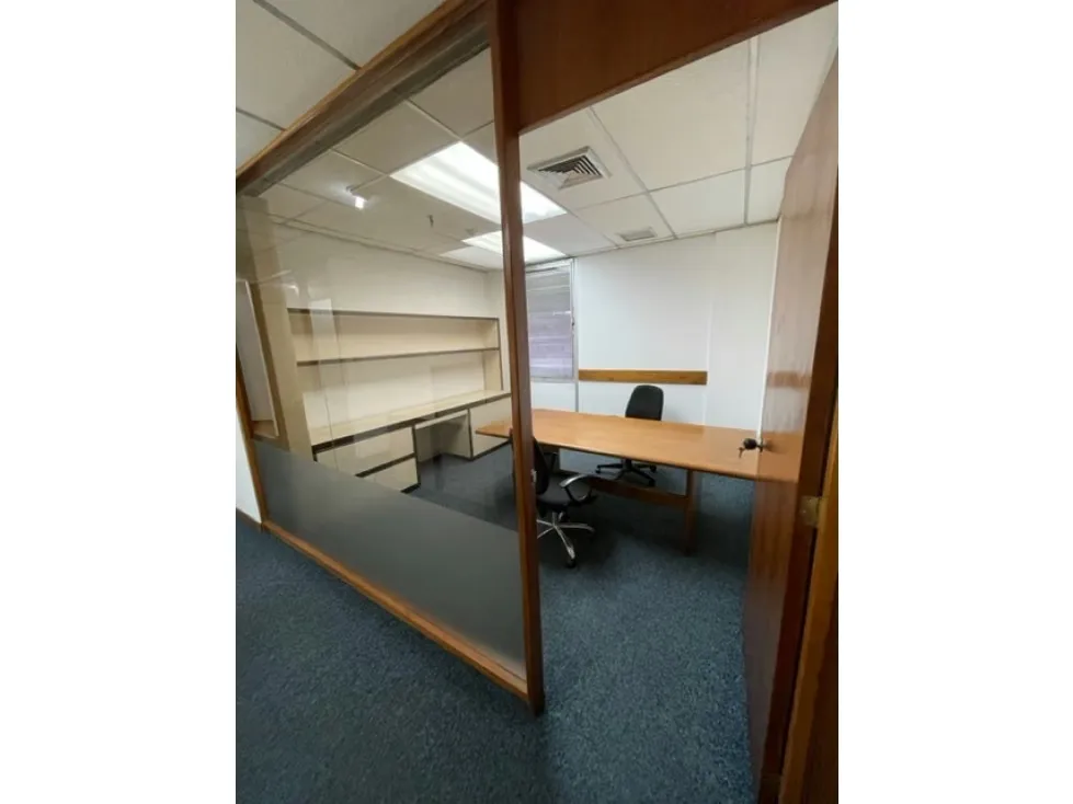 Ofrezco en VENTA, Oficina de 276 m2 en El Rosal - 4