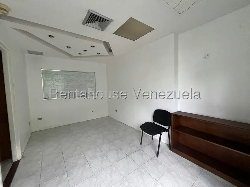 Oficina en Alquiler en Los Samanes, Distrito Metropolitano - 8