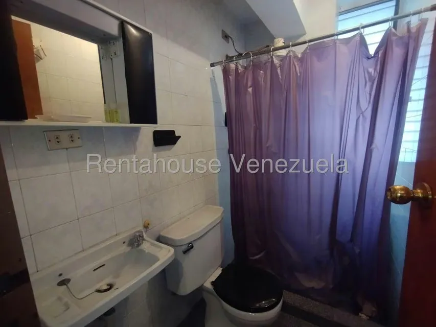 Apartamento (1 Nivel) en Venta en Santa Eduvigis, Distrito Metropolitano - 16