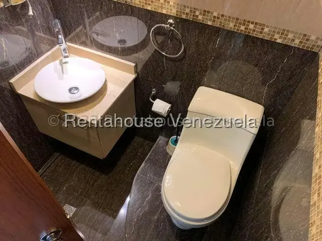 Apartamento (1 Nivel) en Alquiler en Escampadero, Distrito Metropolitano - 26