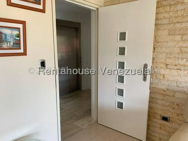 Apartamento (1 Nivel) en Alquiler en Escampadero, Distrito Metropolitano - 29