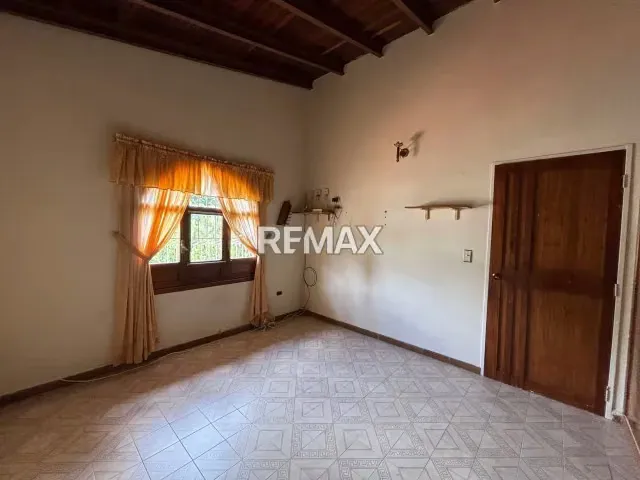 Se Vende Casa en Urb. El Castaño - 15