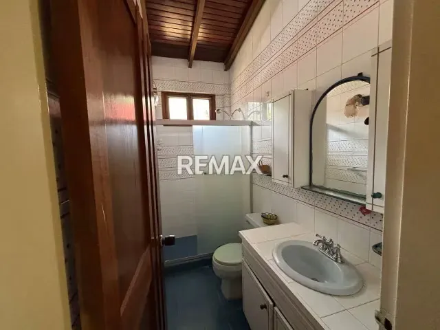 Se Vende Casa en Urb. El Castaño - 19