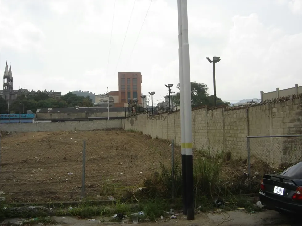 OPORTUNIDAD DE INVERSIÓN: MACRO TERRENO COMERCIAL TCL T10114781