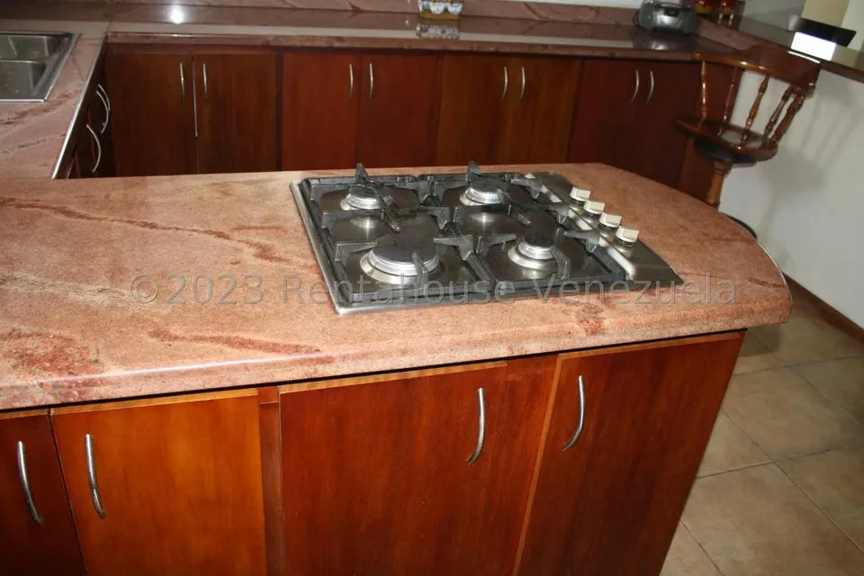 Apartamento (1 Nivel) en Venta en El Marques, Distrito Metropolitano - 12