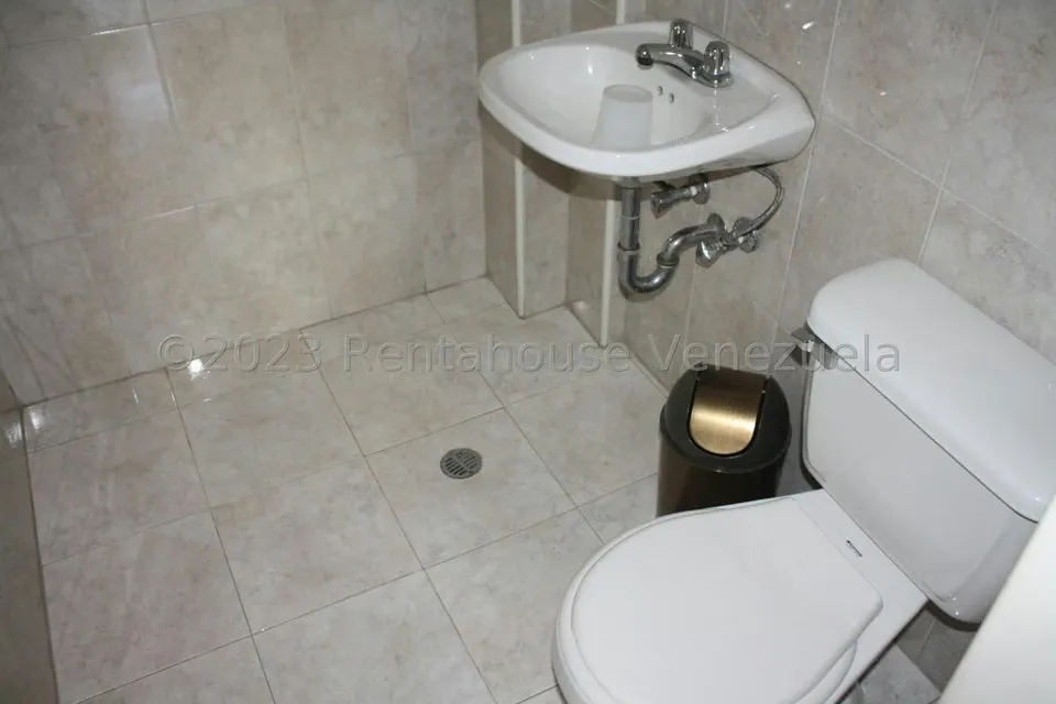 Apartamento (1 Nivel) en Venta en El Marques, Distrito Metropolitano - 15