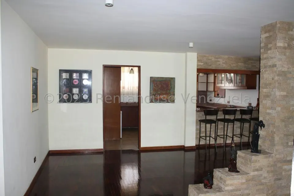 Apartamento (1 Nivel) en Venta en El Marques, Distrito Metropolitano - 23