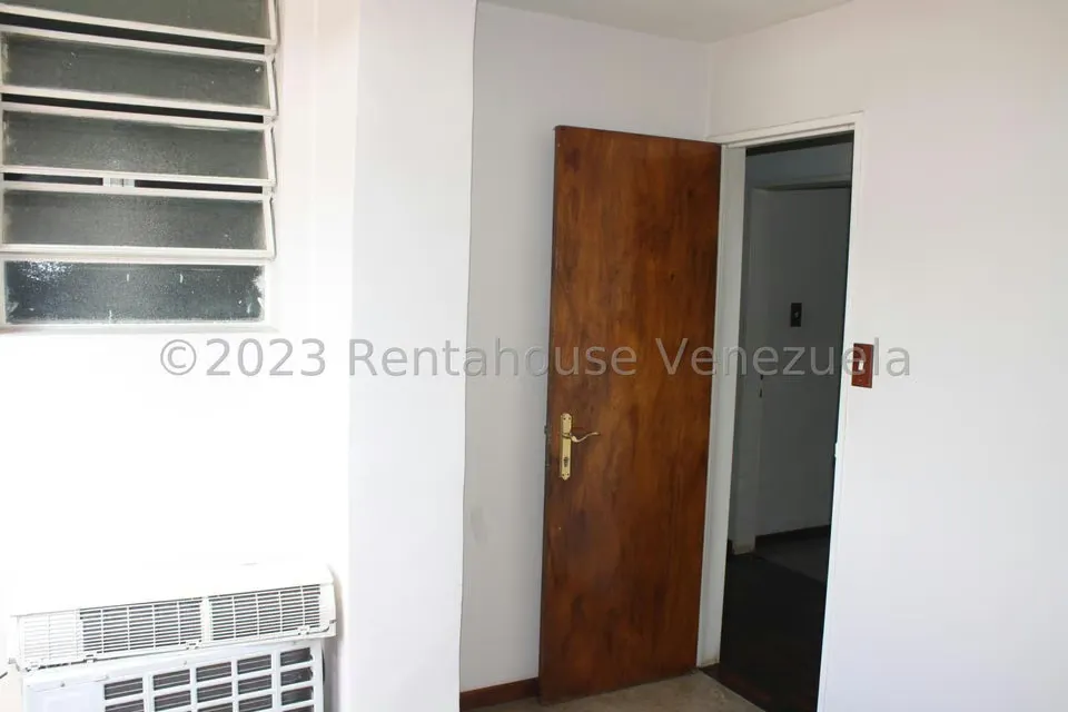 Apartamento (1 Nivel) en Venta en El Marques, Distrito Metropolitano - 25
