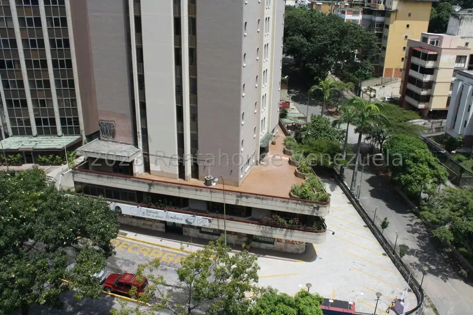 Apartamento (1 Nivel) en Venta en El Marques, Distrito Metropolitano - 38