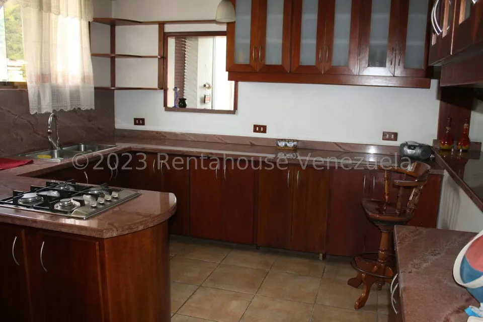 Apartamento (1 Nivel) en Venta en El Marques, Distrito Metropolitano - 4