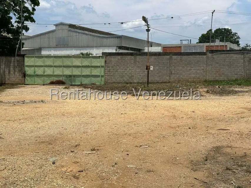 Terreno (Comercial) en Venta en La Raiza, Miranda - 14