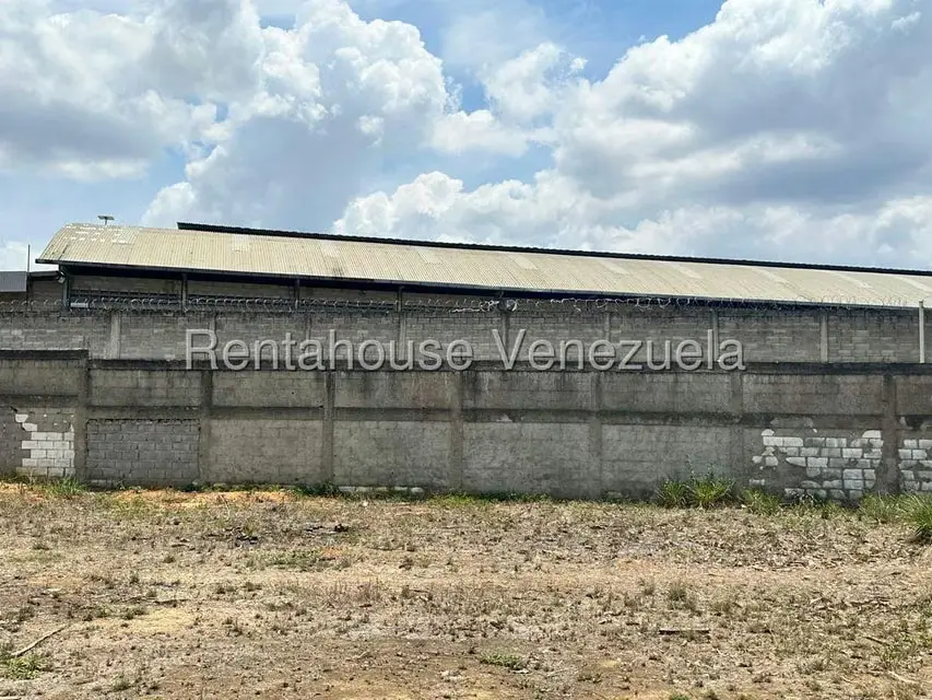 Terreno (Comercial) en Venta en La Raiza, Miranda - 20