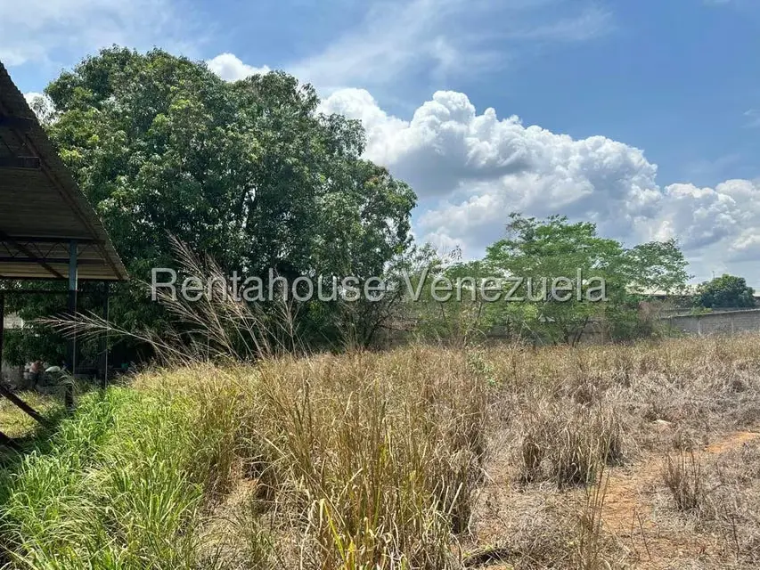 Terreno (Comercial) en Venta en La Raiza, Miranda - 21