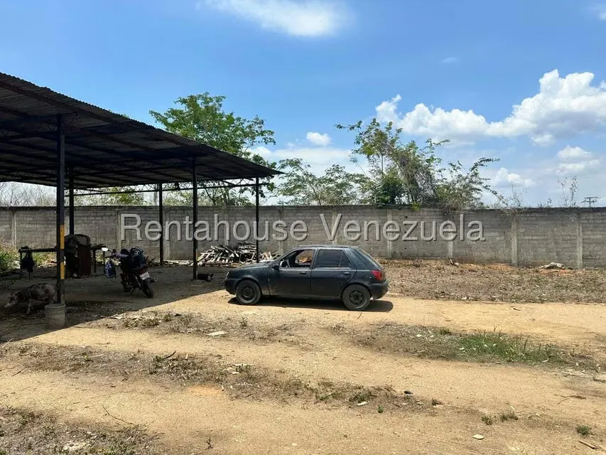 Terreno (Comercial) en Venta en La Raiza, Miranda - 26
