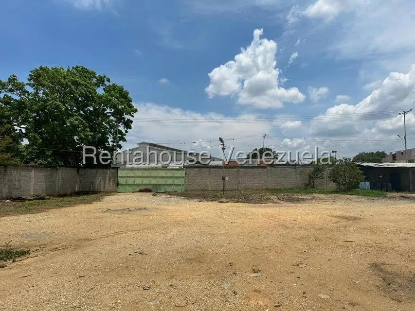 Terreno (Comercial) en Venta en La Raiza, Miranda - 28