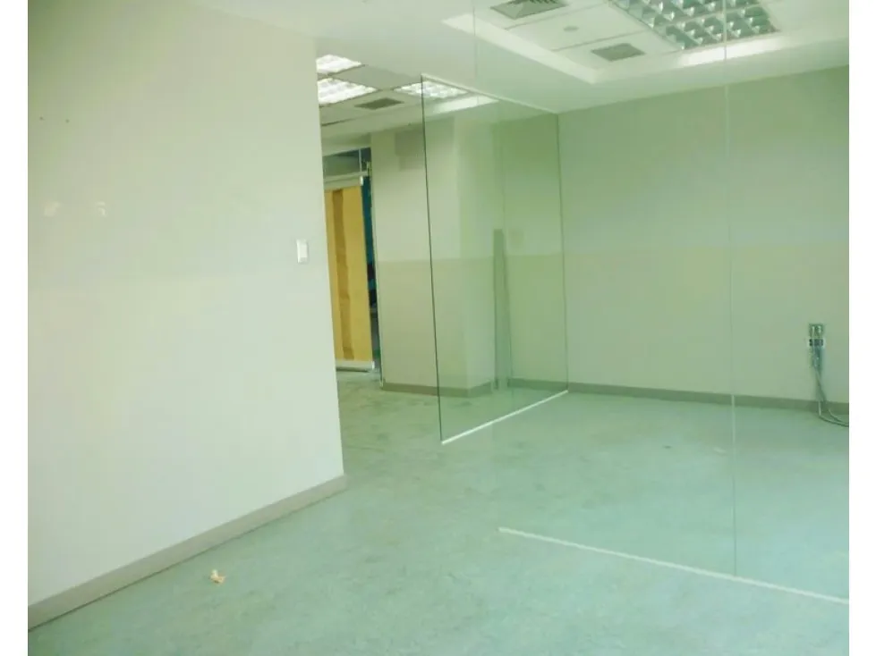 Alquilo local comercial 40m2 La Urbina 6001 - 7