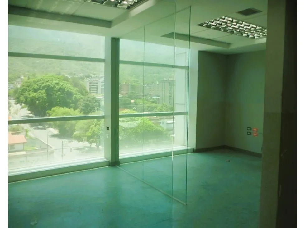Alquilo local comercial 40m2 La Urbina 6001 - 8