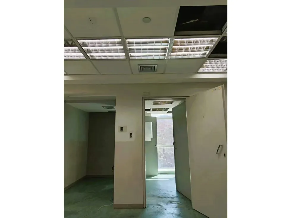 Alquilo local comercial 40m2 La Urbina 6001 - 10
