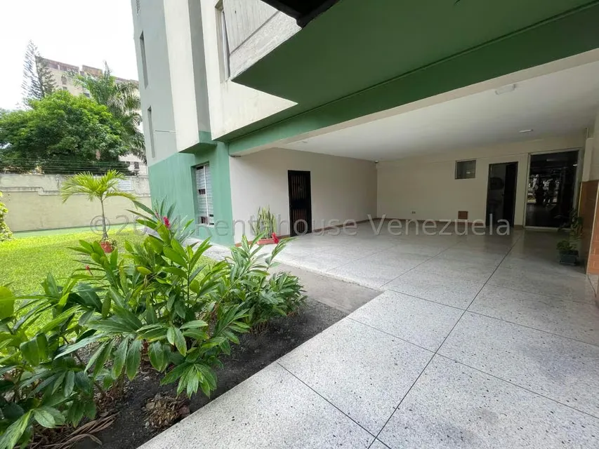 Apartamento (1 Nivel) en Venta en Zona Este, Lara - 24
