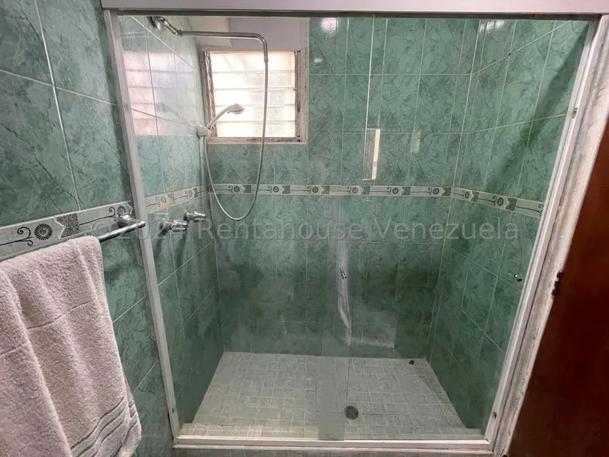 Apartamento (1 Nivel) en Venta en Zona Este, Lara - 26