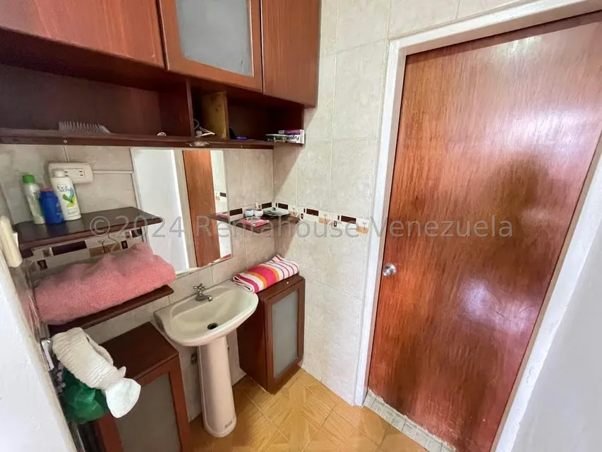 Apartamento (1 Nivel) en Venta en Zona Este, Lara - 30
