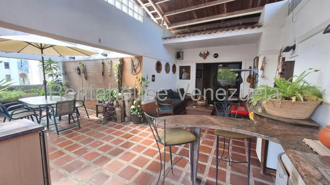Apartamento (Duplex) en Venta en El Cigarral, Distrito Metropolitano - 17