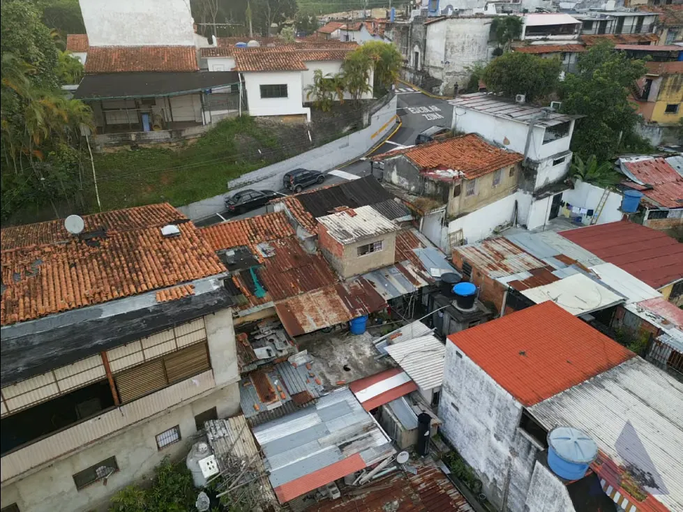 Se vende fondo de comercio 1000m2 El Hatillo 7986 - 2