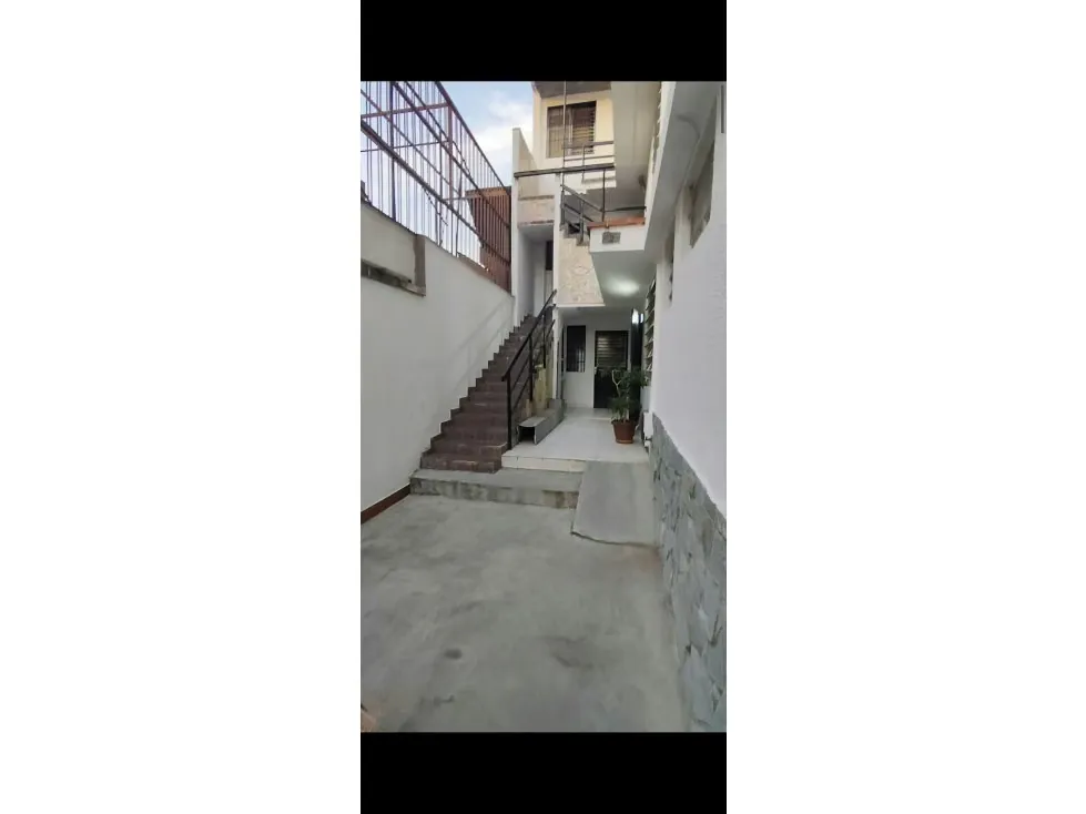 Casa en venta 340m², La California Norte - 2
