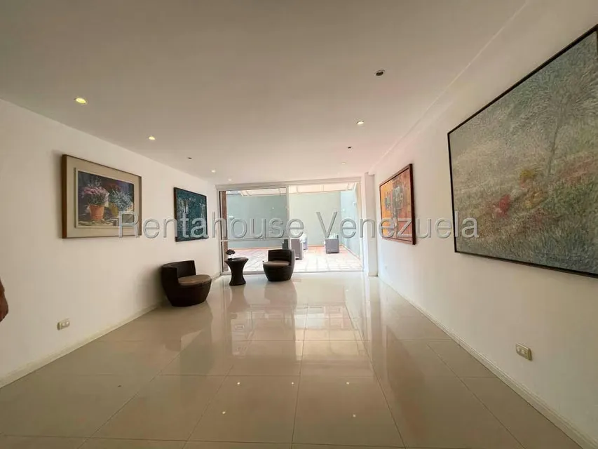 Apartamento (1 Nivel) en Venta en Lomas del Sol, Distrito Metropolitano - 3