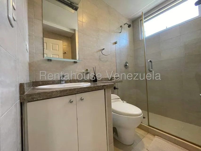 Apartamento (1 Nivel) en Venta en Lomas del Sol, Distrito Metropolitano - 39