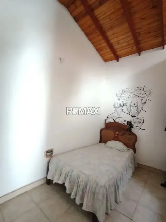 Vendo Casa Ubicada en la Urbanización Colinas de la laguna La Laguna- Palmira - 5