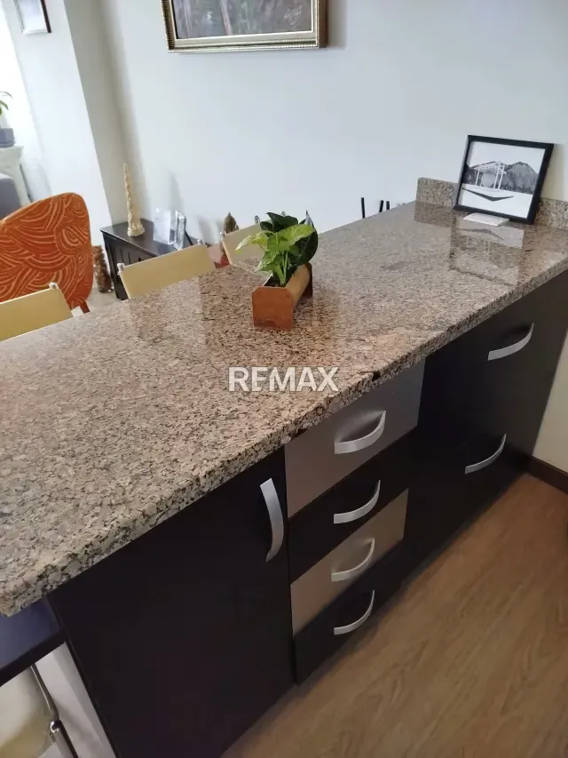 Lindo Apartamento en Alquiler en la Urbanización Miravila, Parque Caiza, Municipio Sucre. - 6