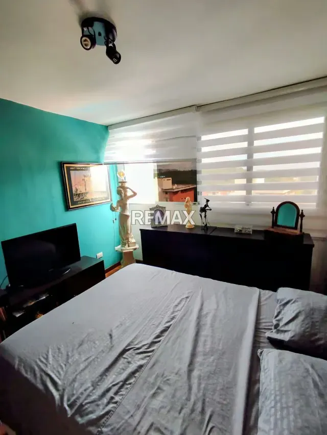Lindo Apartamento en Alquiler en la Urbanización Miravila, Parque Caiza, Municipio Sucre. - 10