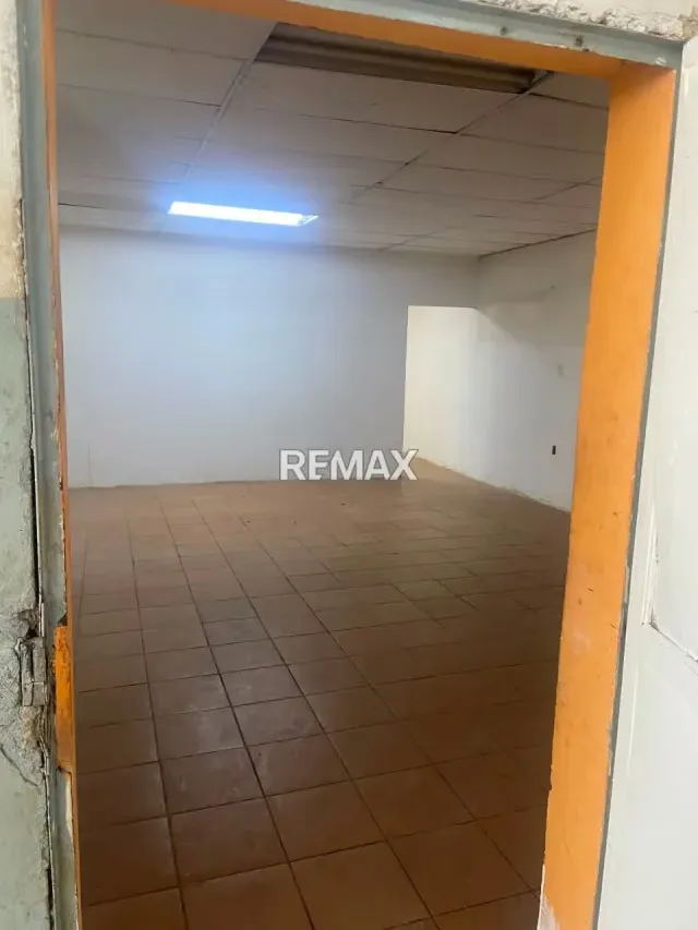 En Alquiler Galpon Av. Intercomunal - 2