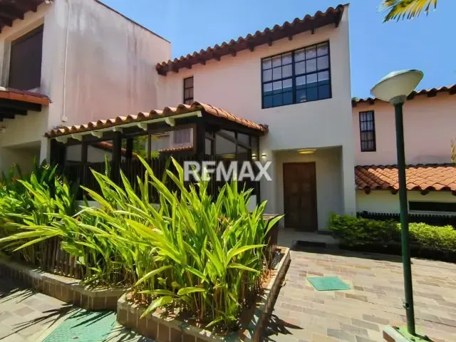 TOWNHOUSE IMPECABLE MODERNO REMODELADO TODO A ESTRENAR EN PAMPATAR, URBANIZACIÓN PARAISO 2, RESD EL EDEN, ISLA DE MARGARITA - 3
