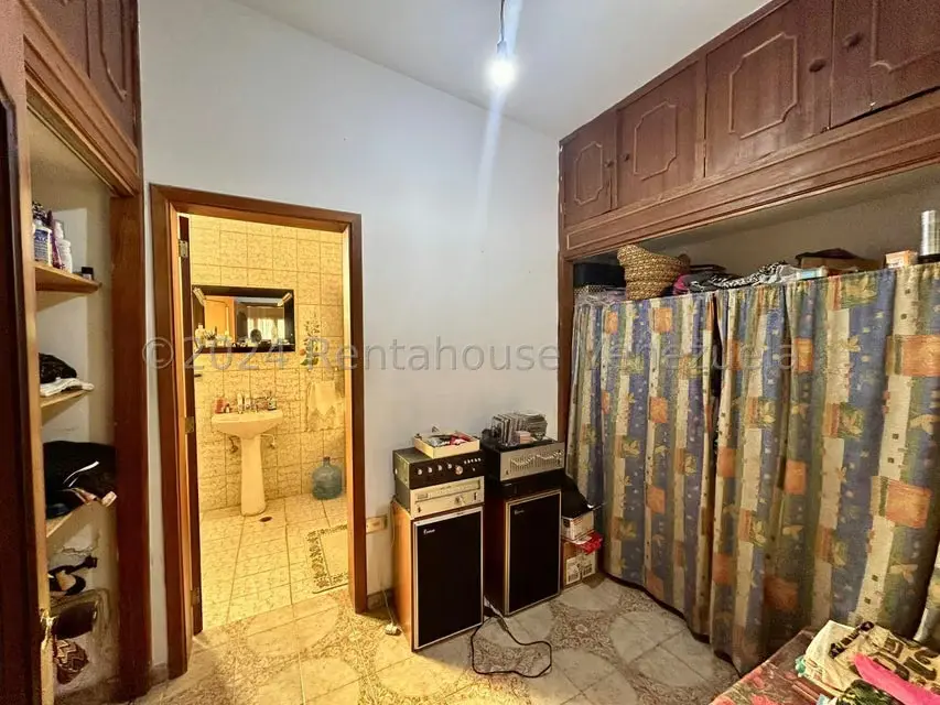 Casa (Duplex) en Venta en La Viña, Carabobo - 36