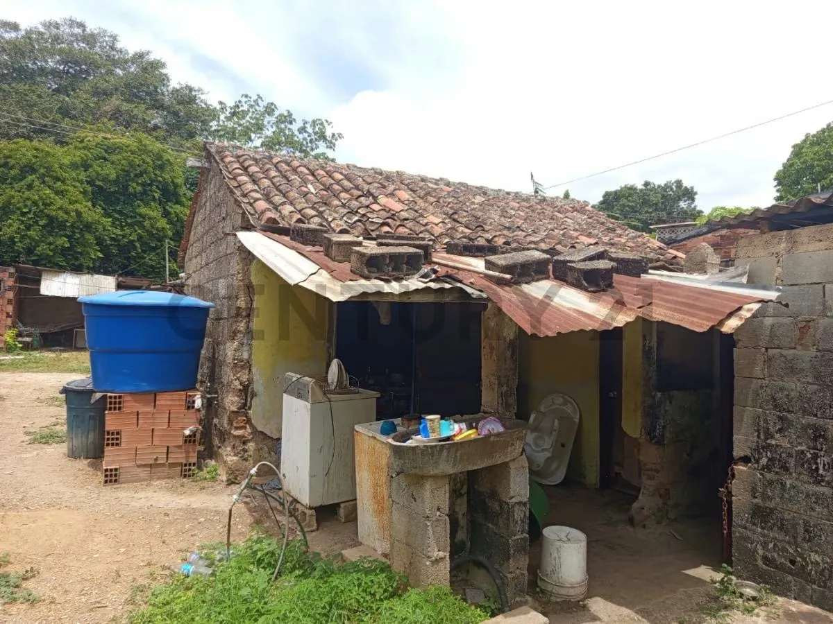 Casa y terreno, zona colonial, Asunción, Isla de Margarita - 8