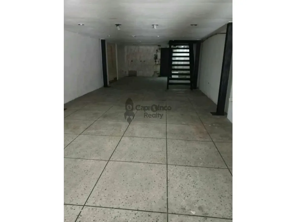 Se vende Edificio Comercial en Puerto Cabello, centro Av.juan J.Flores - 13